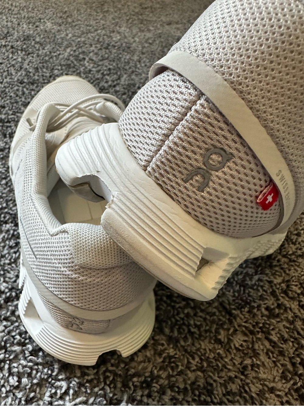 ON CLOUD 5 On Running Women's Running Walking Gym Shoes White Pearl Size 9 - Picture 8 of 12